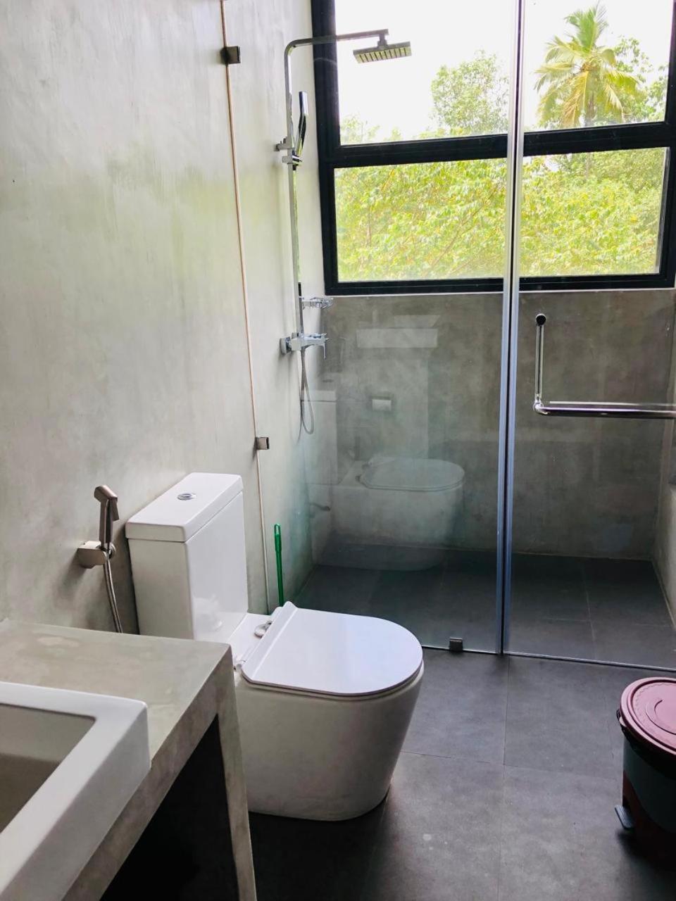 White Moon Resort Gampaha Zewnętrze zdjęcie