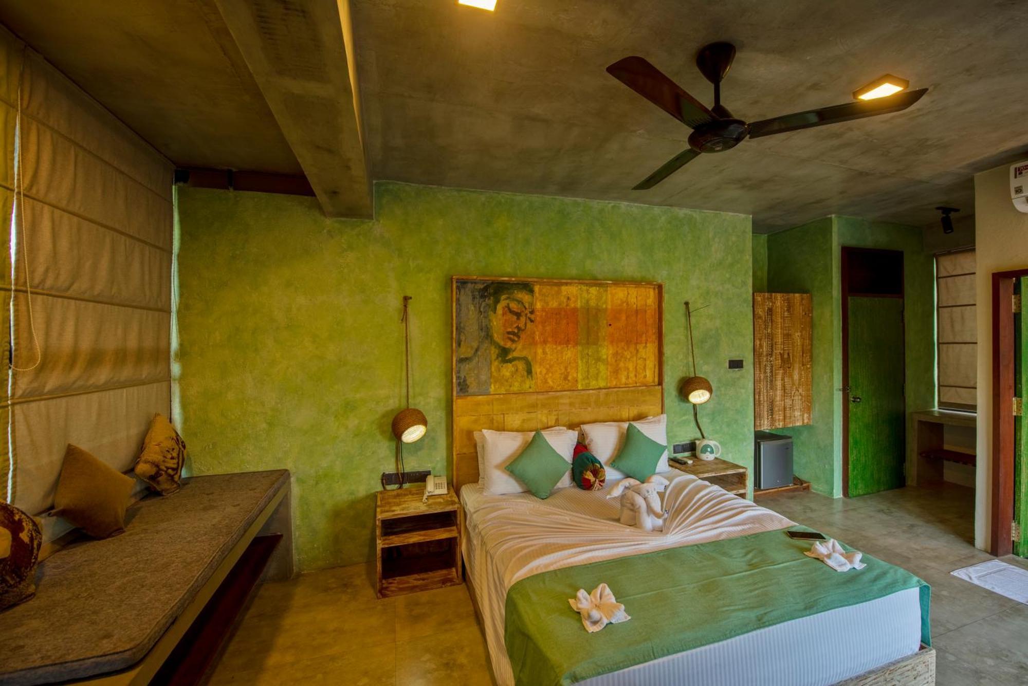 White Moon Resort Gampaha Zewnętrze zdjęcie