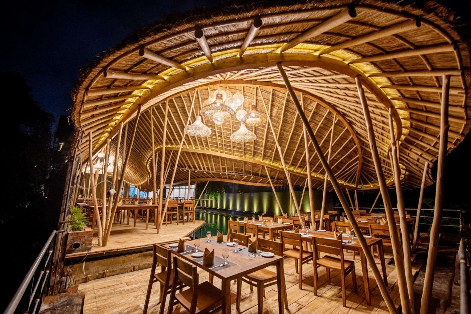 White Moon Resort Gampaha Zewnętrze zdjęcie