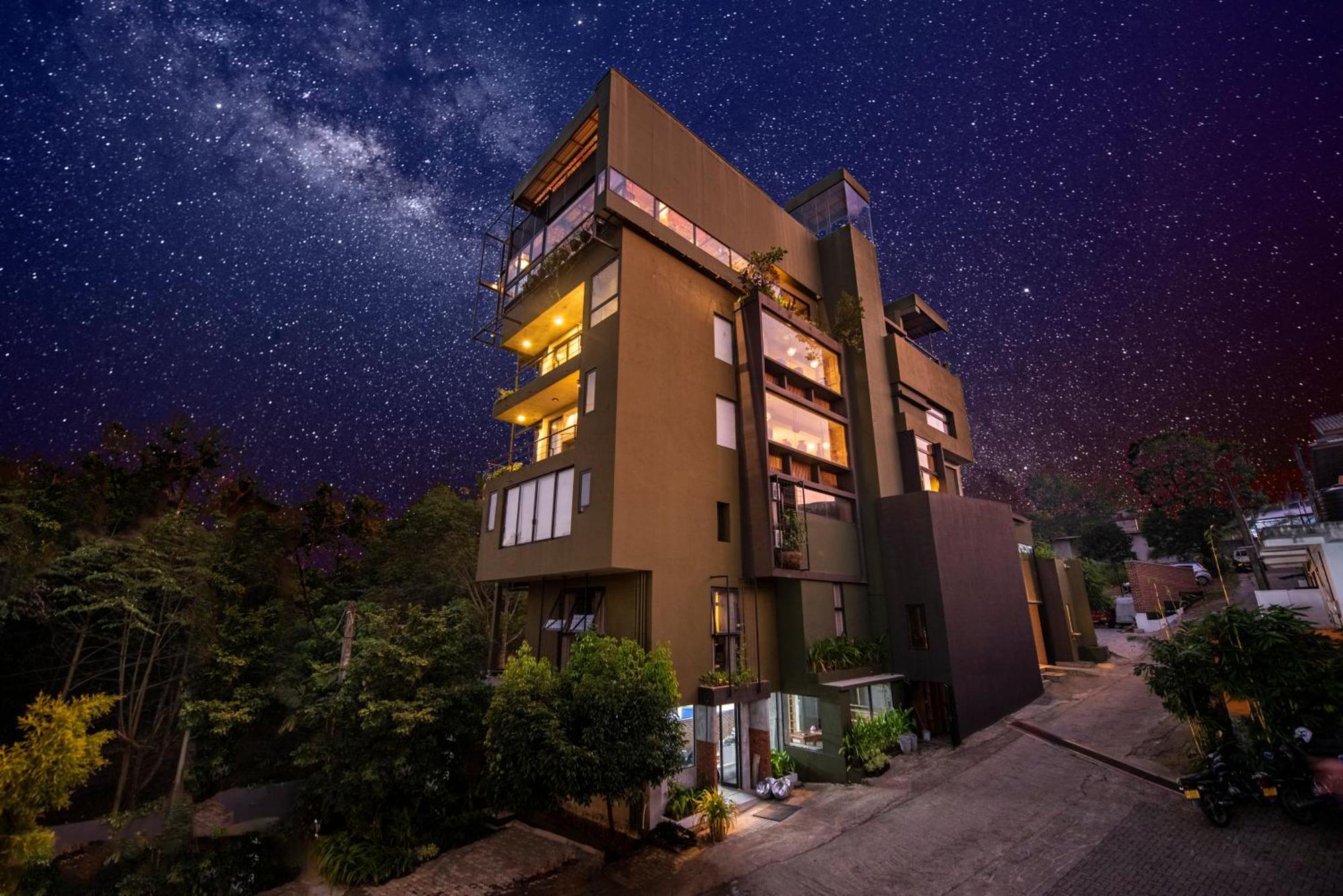 White Moon Resort Gampaha Zewnętrze zdjęcie